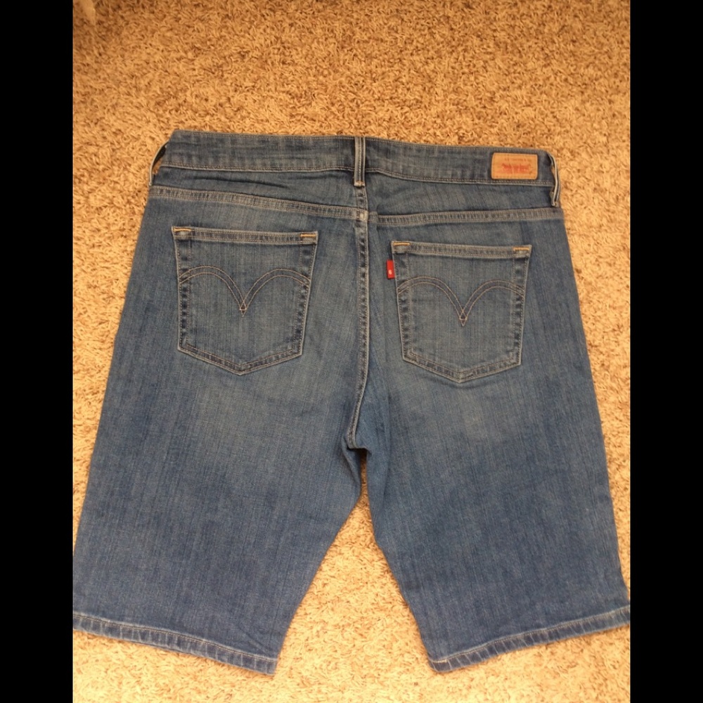 Levis denim shorts